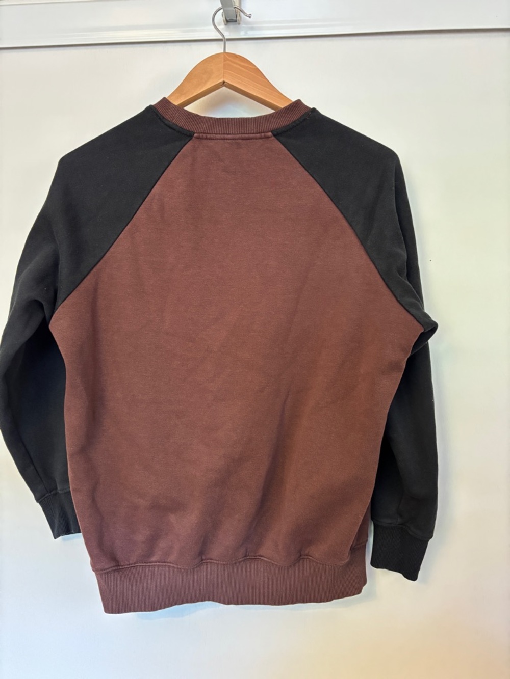 Volcom Mens Brown Crewneck Sweatshirt Size Small Raglan Sleeves Skate Streetwear - Picture 8 of 11